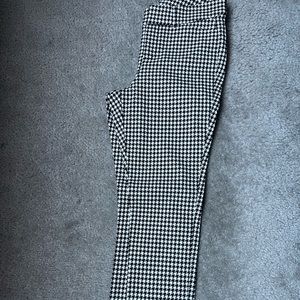 Old Navy houndstooth pixie pants